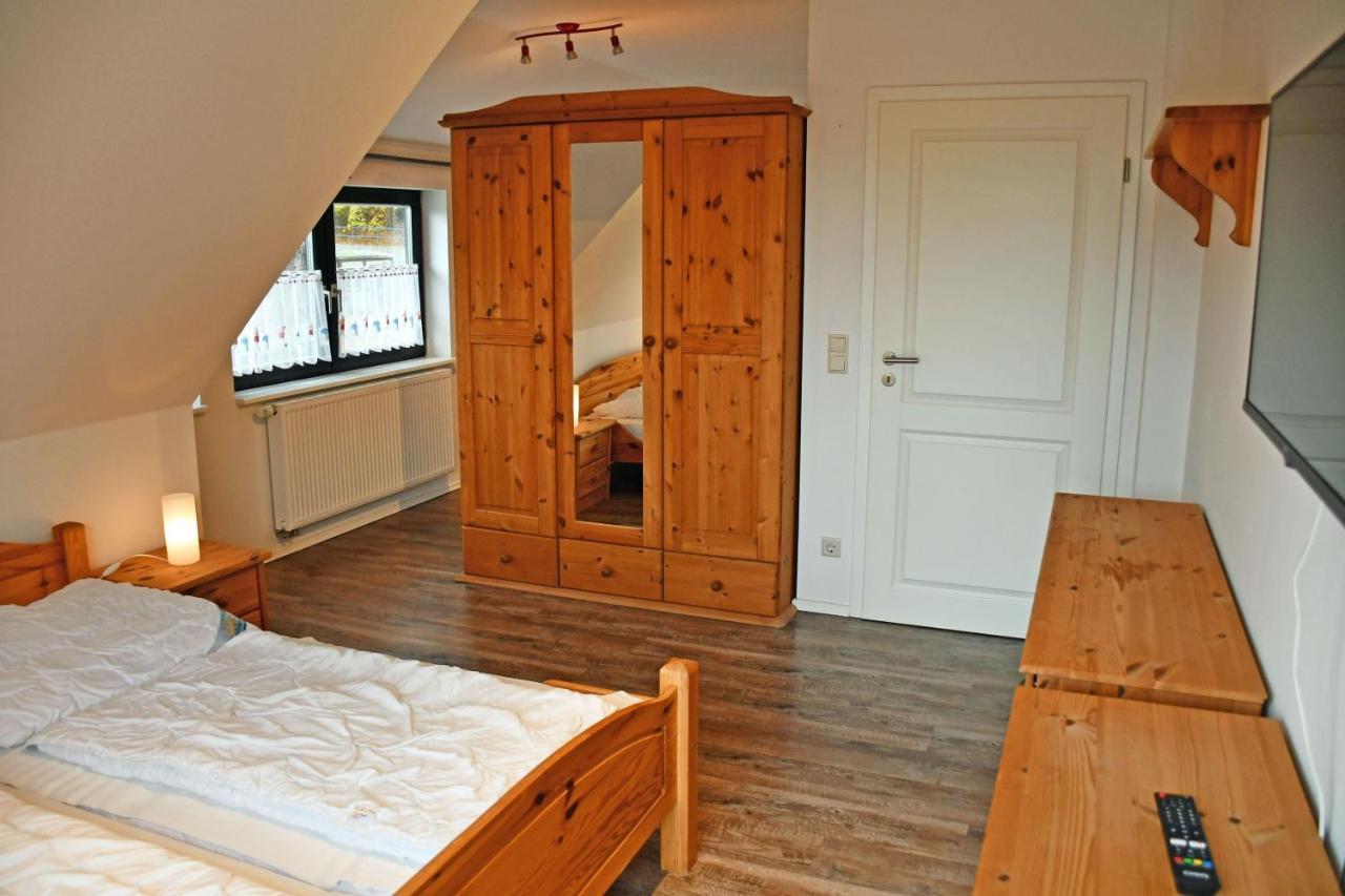 Schoenes Ferienhaus Mit Kamin Und Sauna Im Ostseebad Sellin Екстер'єр фото